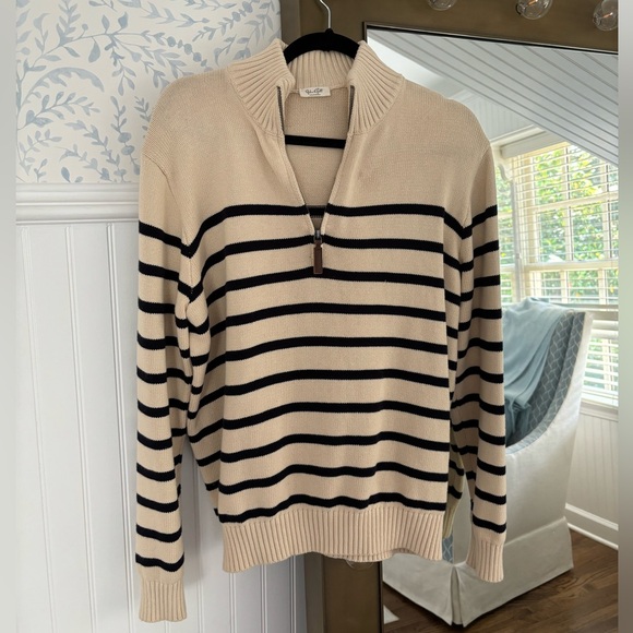 Brandy Melville Zip up- never worn!! - Picture 1 of 2